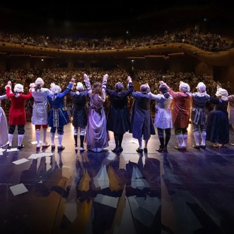 Amadeus – Veda Turnesi, Epitom çerçevesinde