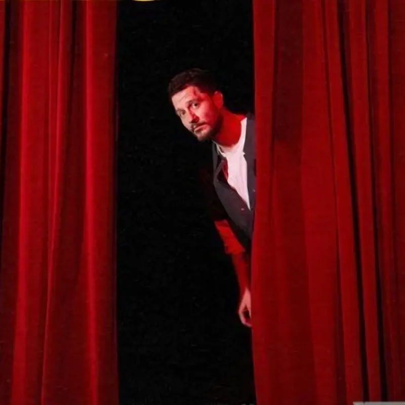 Still Standing – Uraz Kaygılaroğlu, Epitom çerçevesinde